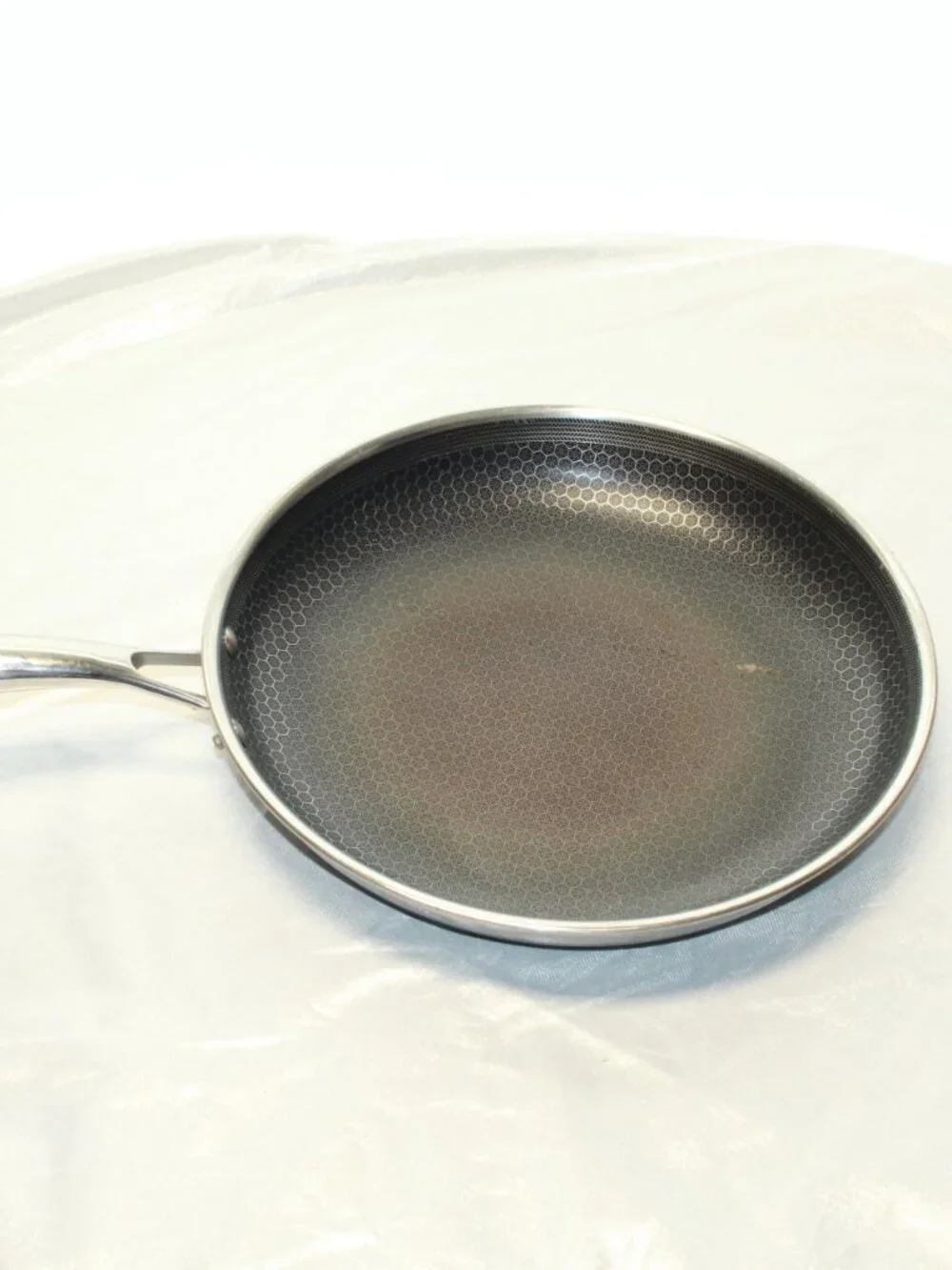 HexClad 12 Inch Hybrid Nonstick Oven and Dishwasher Safe Frying Pan - No Lid